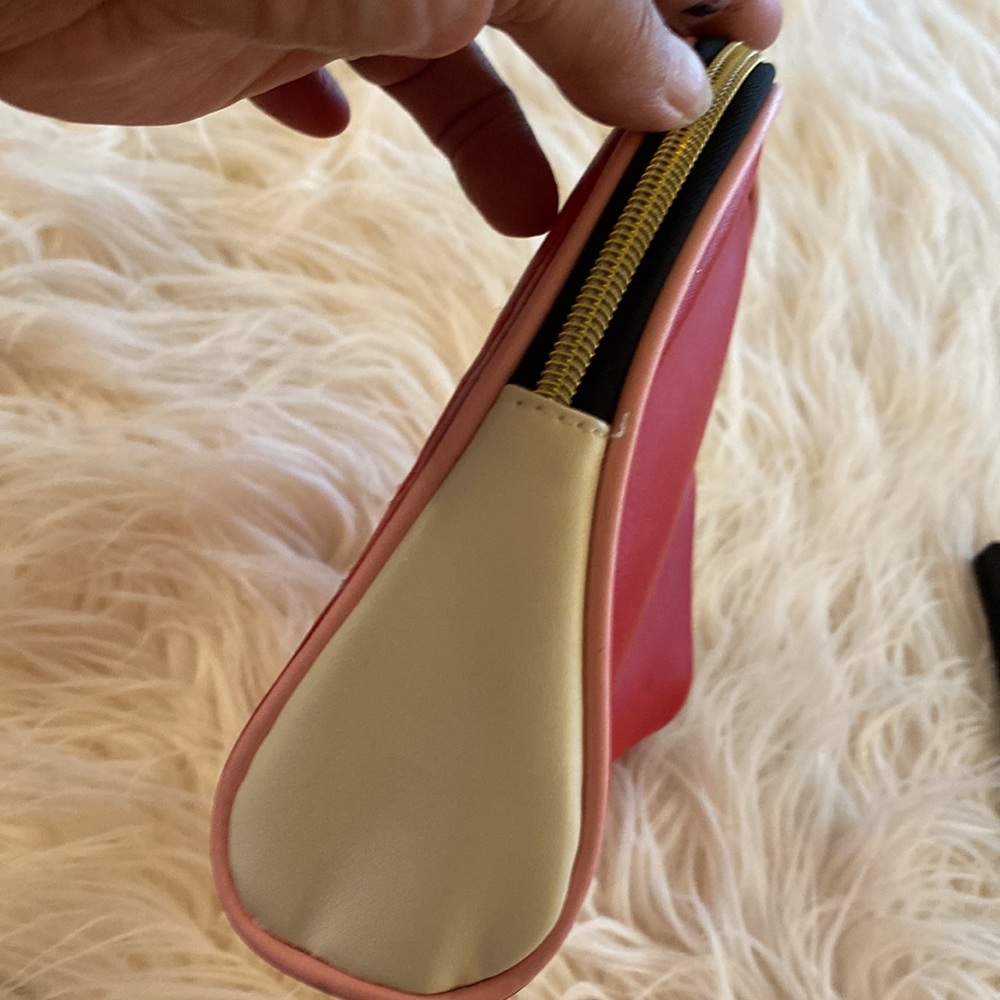 JUICY COUTURE makeup case - Picture 4 of 8